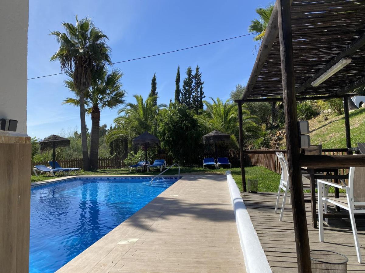 Las Palmeras Pizarra Ngoại thất bức ảnh